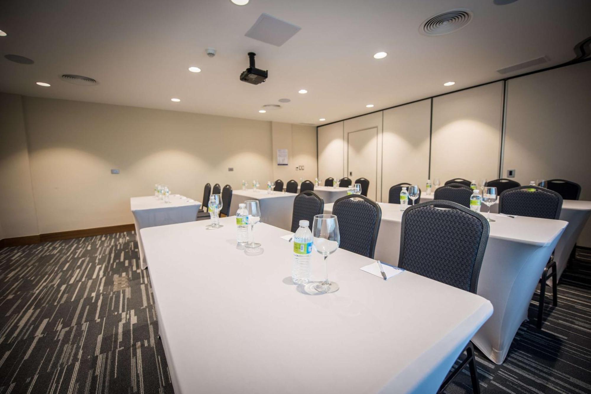 Hampton By Hilton Santo Domingo Airport Hotel Boca Chica Bagian luar foto