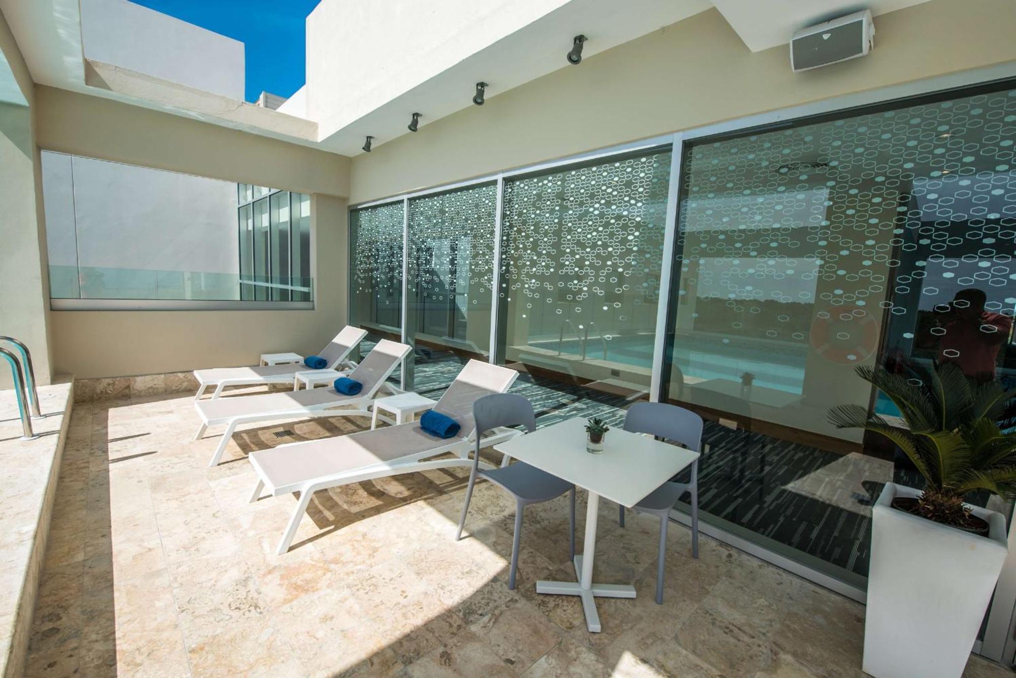 Hampton By Hilton Santo Domingo Airport Hotel Boca Chica Bagian luar foto